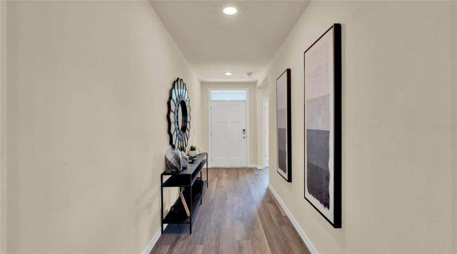 Lakeland, Florida 33810, 5 Bedroom Bedrooms, ,3 Bathroombathrooms,Residential,For Sale,Forrest Fox,0,Mfro6415023