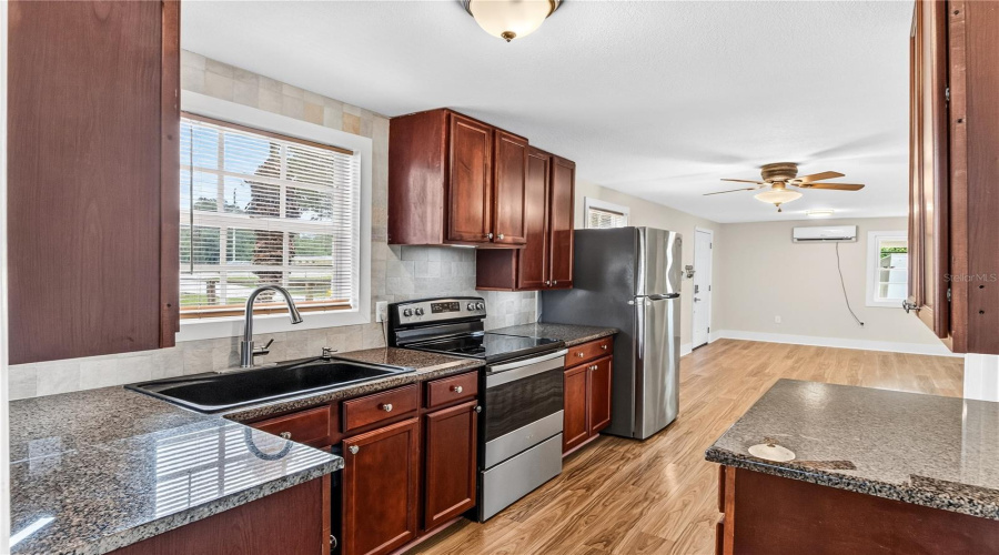 Arcadia, Florida 34266, 3 Bedroom Bedrooms, ,1 Bathroombathrooms,Residential,For Sale,Highway 17,0,Mfro6431048
