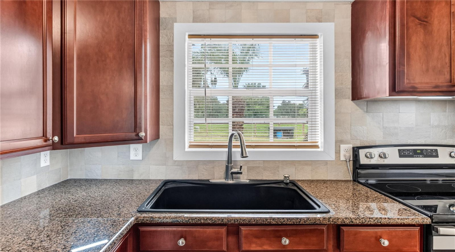 Arcadia, Florida 34266, 3 Bedroom Bedrooms, ,1 Bathroombathrooms,Residential,For Sale,Highway 17,0,Mfro6431048