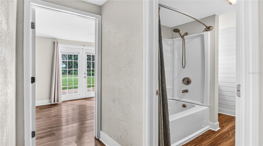 Arcadia, Florida 34266, 3 Bedroom Bedrooms, ,1 Bathroombathrooms,Residential,For Sale,Highway 17,0,Mfro6431048