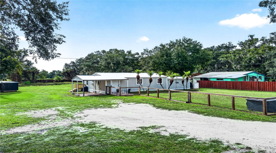 Arcadia, Florida 34266, 3 Bedroom Bedrooms, ,1 Bathroombathrooms,Residential,For Sale,Highway 17,0,Mfro6431048