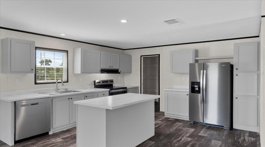 Hernando, Florida 34442, 3 Bedroom Bedrooms, ,2 Bathroombathrooms,Residential,For Sale,Vasser,0,Mfrp4936467