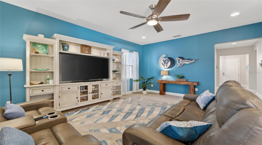 Apollo Beach, Florida 33572, 3 Bedroom Bedrooms, ,2 Bathroombathrooms,Residential,For Sale,Winterside,0,Mfrtb8473960