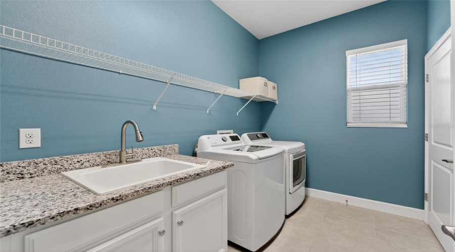 Apollo Beach, Florida 33572, 3 Bedroom Bedrooms, ,2 Bathroombathrooms,Residential,For Sale,Winterside,0,Mfrtb8473960