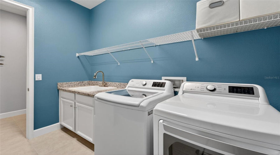 Apollo Beach, Florida 33572, 3 Bedroom Bedrooms, ,2 Bathroombathrooms,Residential,For Sale,Winterside,0,Mfrtb8473960