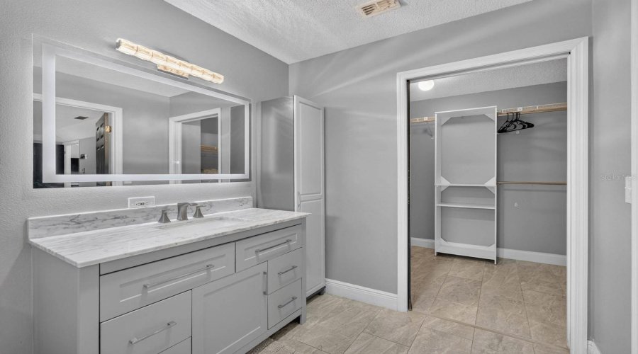 Edgewater, Florida 32141, 3 Bedroom Bedrooms, ,2 Bathroombathrooms,Residential,For Sale,Willow Oak,0,Mfrv4950635