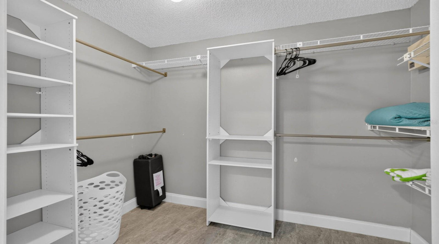 Edgewater, Florida 32141, 3 Bedroom Bedrooms, ,2 Bathroombathrooms,Residential,For Sale,Willow Oak,0,Mfrv4950635