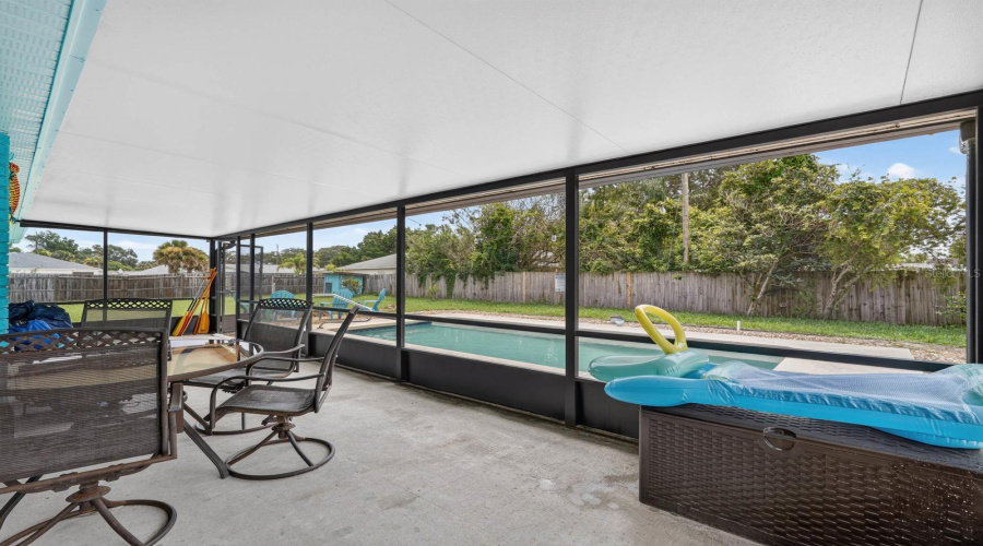 Edgewater, Florida 32141, 3 Bedroom Bedrooms, ,2 Bathroombathrooms,Residential,For Sale,Willow Oak,0,Mfrv4950635