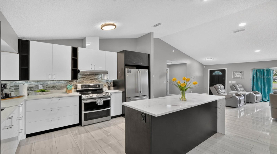 Edgewater, Florida 32141, 3 Bedroom Bedrooms, ,2 Bathroombathrooms,Residential,For Sale,Willow Oak,0,Mfrv4950635