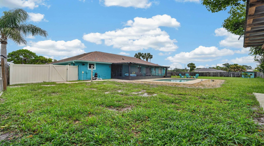 Edgewater, Florida 32141, 3 Bedroom Bedrooms, ,2 Bathroombathrooms,Residential,For Sale,Willow Oak,0,Mfrv4950635