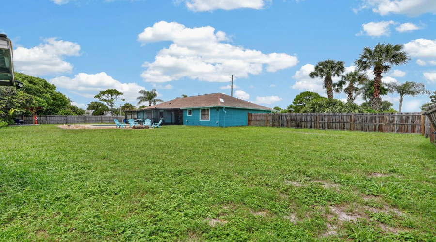 Edgewater, Florida 32141, 3 Bedroom Bedrooms, ,2 Bathroombathrooms,Residential,For Sale,Willow Oak,0,Mfrv4950635