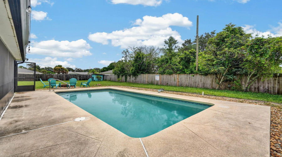 Edgewater, Florida 32141, 3 Bedroom Bedrooms, ,2 Bathroombathrooms,Residential,For Sale,Willow Oak,0,Mfrv4950635
