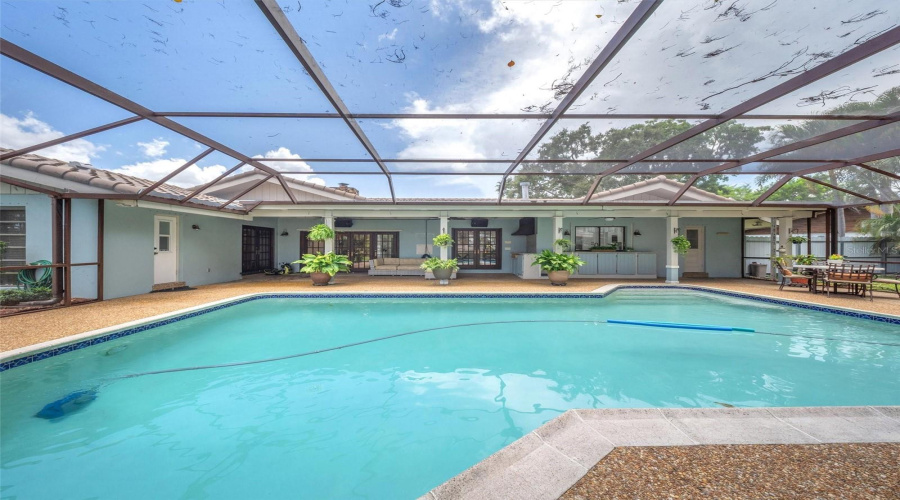 Plantation, Florida 33324, 4 Bedroom Bedrooms, ,3 Bathroombathrooms,Residential,For Sale,Conch Shell,0,Mfro6431589