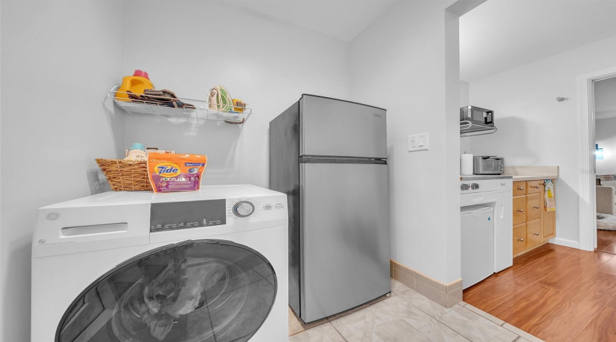Plantation, Florida 33324, 4 Bedroom Bedrooms, ,3 Bathroombathrooms,Residential,For Sale,Conch Shell,0,Mfro6431589