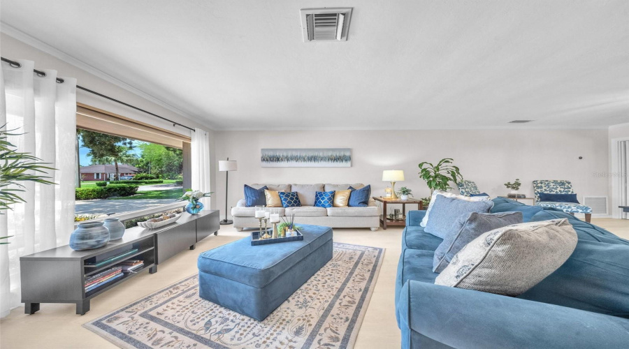 Plantation, Florida 33324, 4 Bedroom Bedrooms, ,3 Bathroombathrooms,Residential,For Sale,Conch Shell,0,Mfro6431589