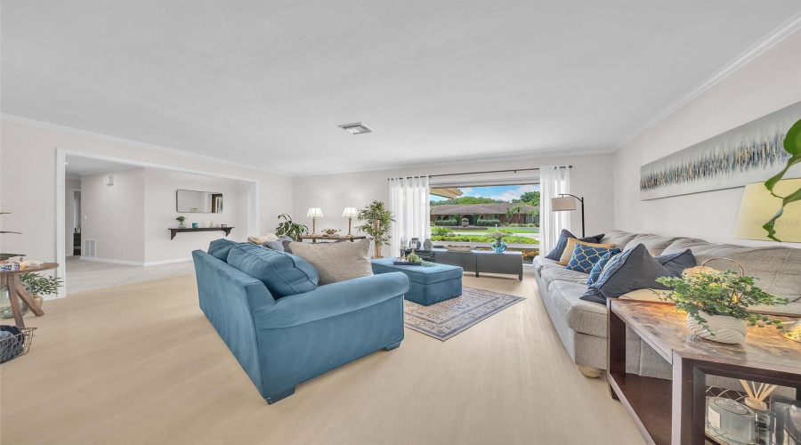 Plantation, Florida 33324, 4 Bedroom Bedrooms, ,3 Bathroombathrooms,Residential,For Sale,Conch Shell,0,Mfro6431589