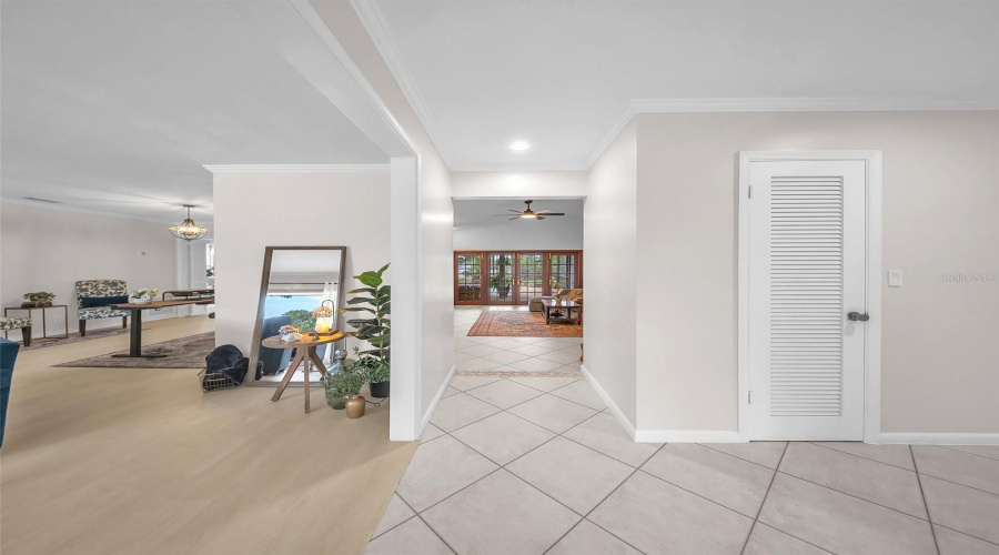 Plantation, Florida 33324, 4 Bedroom Bedrooms, ,3 Bathroombathrooms,Residential,For Sale,Conch Shell,0,Mfro6431589