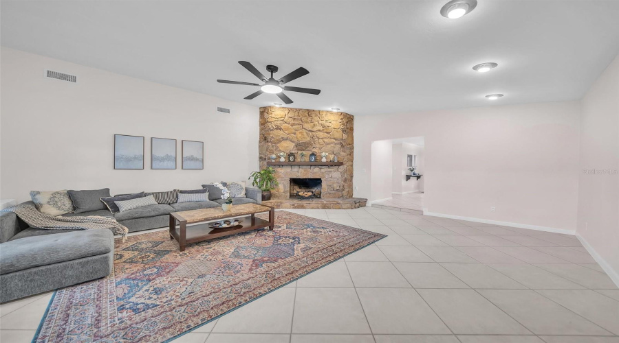 Plantation, Florida 33324, 4 Bedroom Bedrooms, ,3 Bathroombathrooms,Residential,For Sale,Conch Shell,0,Mfro6431589