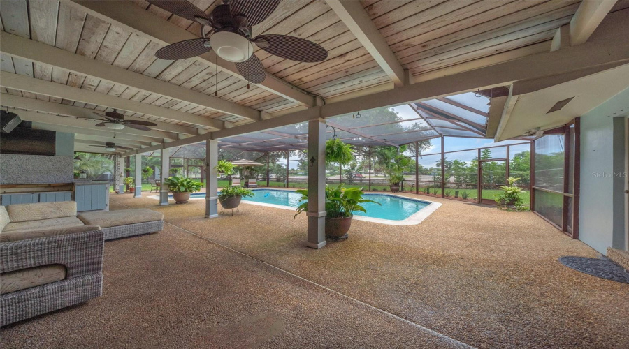 Plantation, Florida 33324, 4 Bedroom Bedrooms, ,3 Bathroombathrooms,Residential,For Sale,Conch Shell,0,Mfro6431589