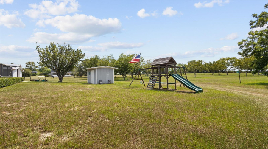 Play Yard