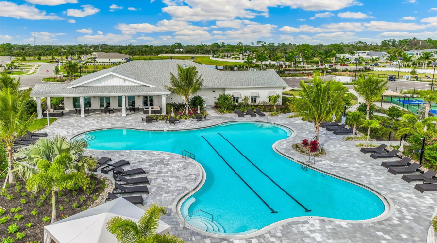 Port Charlotte, Florida 33953, 4 Bedroom Bedrooms, ,2 Bathroombathrooms,Residential,For Sale,Mableton,0,Mfrc7529598