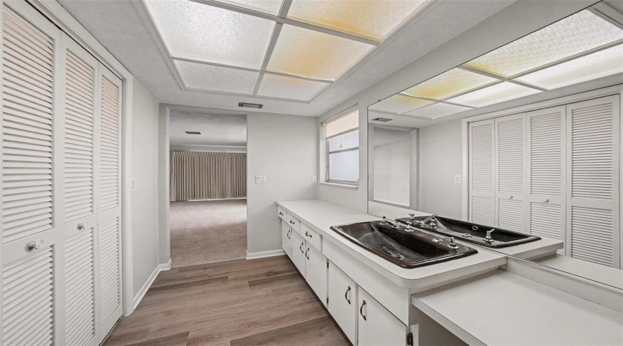 Palm Harbor, Florida 34683, 3 Bedroom Bedrooms, ,2 Bathroombathrooms,Residential,For Sale,15Th,0,Mfro6422541