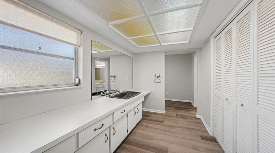 Palm Harbor, Florida 34683, 3 Bedroom Bedrooms, ,2 Bathroombathrooms,Residential,For Sale,15Th,0,Mfro6422541