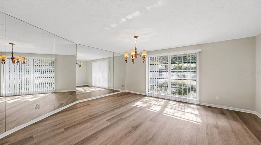 Palm Harbor, Florida 34683, 3 Bedroom Bedrooms, ,2 Bathroombathrooms,Residential,For Sale,15Th,0,Mfro6422541