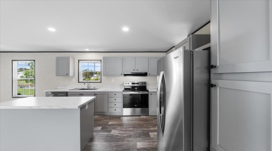 Frostproof, Florida 33843, 3 Bedroom Bedrooms, ,2 Bathroombathrooms,Residential,For Sale,Oakridge,0,Mfrp4937018
