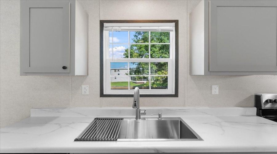 Frostproof, Florida 33843, 3 Bedroom Bedrooms, ,2 Bathroombathrooms,Residential,For Sale,Oakridge,0,Mfrp4937018