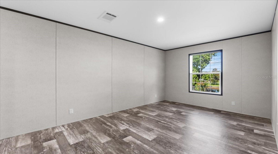 Frostproof, Florida 33843, 3 Bedroom Bedrooms, ,2 Bathroombathrooms,Residential,For Sale,Oakridge,0,Mfrp4937018