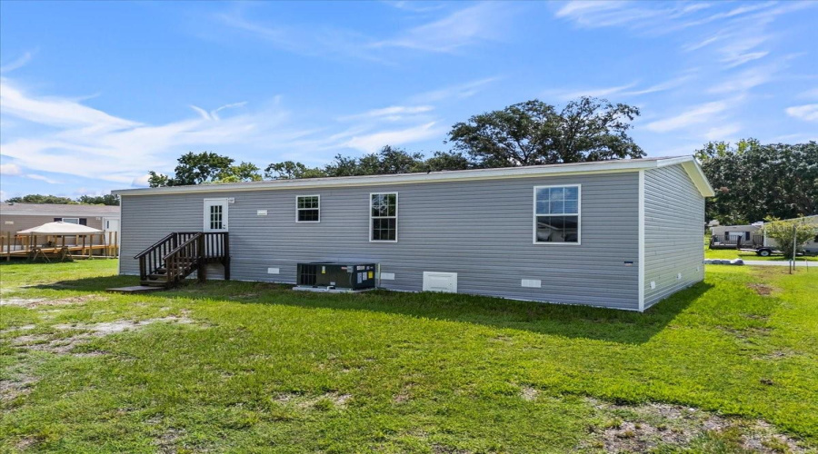 Frostproof, Florida 33843, 3 Bedroom Bedrooms, ,2 Bathroombathrooms,Residential,For Sale,Oakridge,0,Mfrp4937018