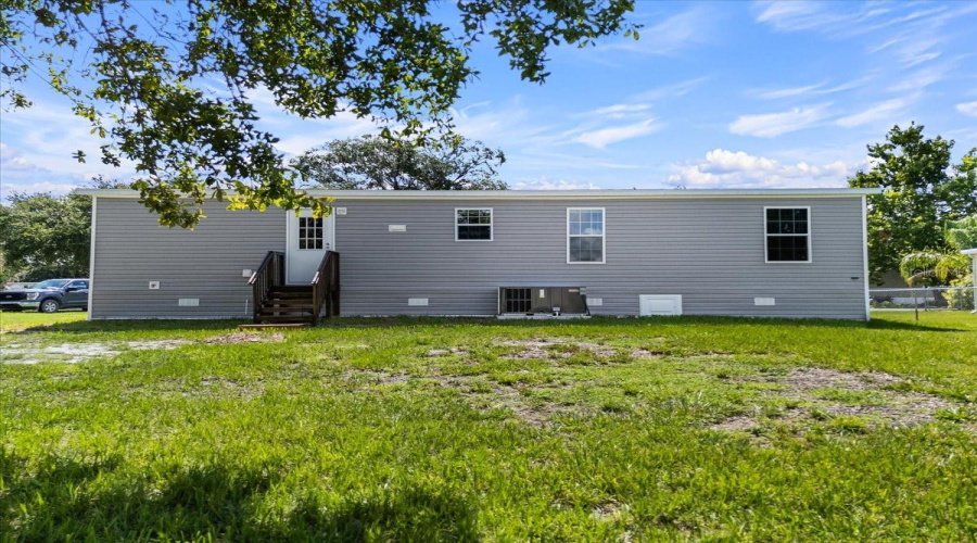 Frostproof, Florida 33843, 3 Bedroom Bedrooms, ,2 Bathroombathrooms,Residential,For Sale,Oakridge,0,Mfrp4937018