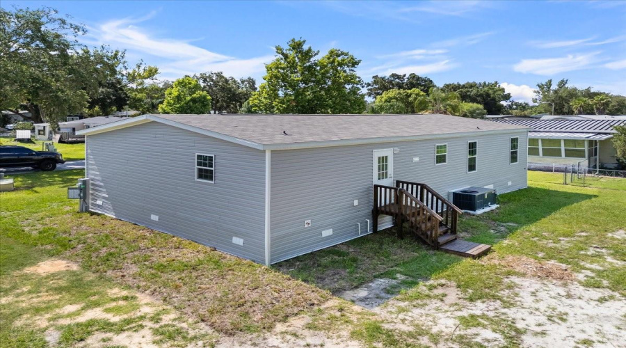 Frostproof, Florida 33843, 3 Bedroom Bedrooms, ,2 Bathroombathrooms,Residential,For Sale,Oakridge,0,Mfrp4937018