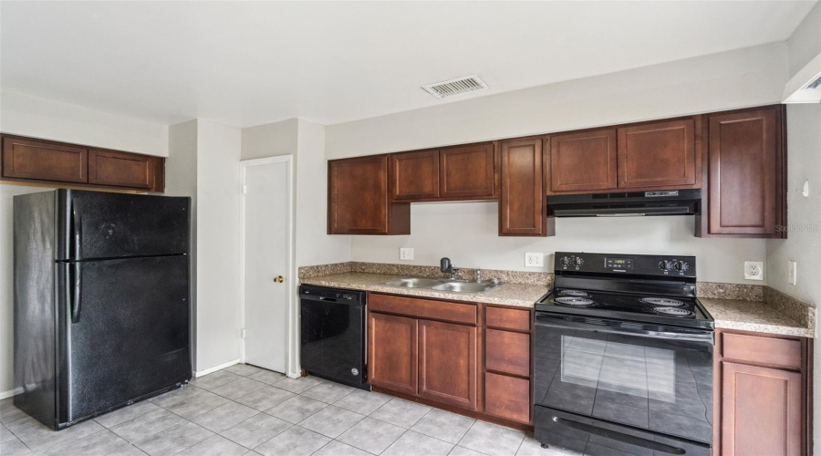 Kissimmee, Florida 34743, 3 Bedroom Bedrooms, ,2 Bathroombathrooms,Residential,For Sale,Lake Villa,0,Mfro6413875