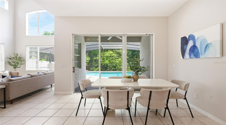 Large Breakfast Nook