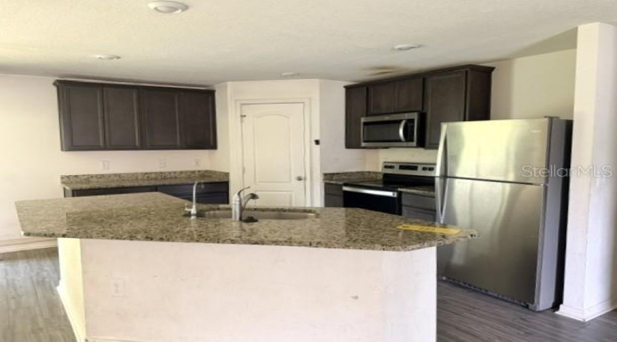 Deltona, Florida 32738, 3 Bedroom Bedrooms, ,2 Bathroombathrooms,Residential,For Sale,Apple Orchard,0,Mfro6429478
