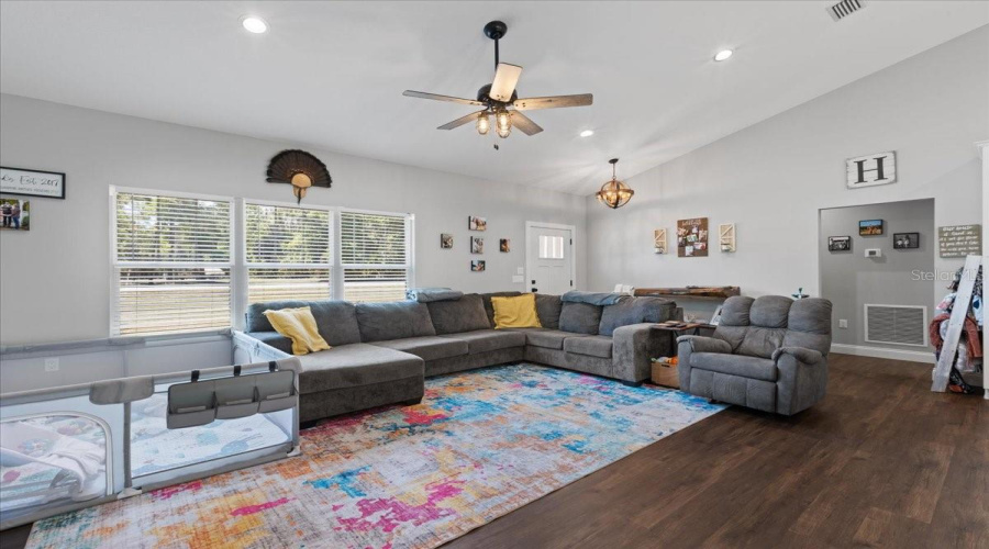 Chiefland, Florida 32626, 3 Bedroom Bedrooms, ,2 Bathroombathrooms,Residential,For Sale,73Rd,0,Mfrgc539448