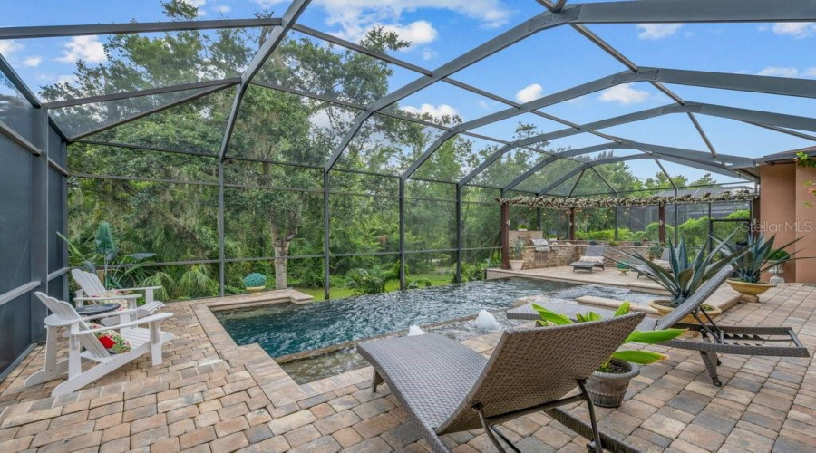 Lithia, Florida 33547, 4 Bedroom Bedrooms, ,4 Bathroombathrooms,Residential,For Sale,Ternglade,0,Mfrtb8540740