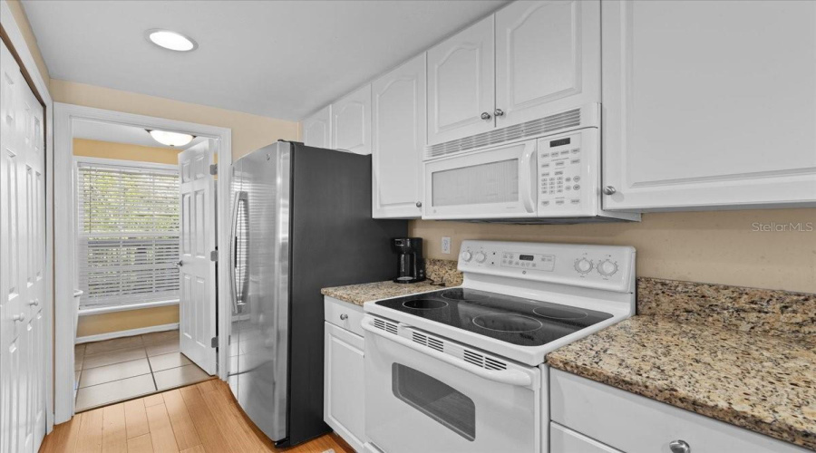 Suwannee, Florida 32692, 3 Bedroom Bedrooms, ,2 Bathroombathrooms,Residential,For Sale,910Th,0,Mfrgc539449