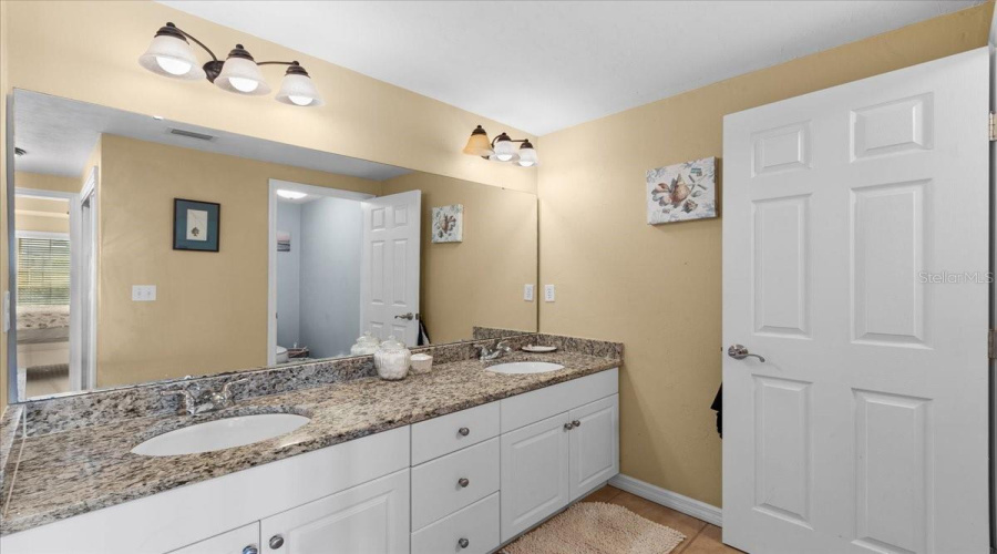 Suwannee, Florida 32692, 3 Bedroom Bedrooms, ,2 Bathroombathrooms,Residential,For Sale,910Th,0,Mfrgc539449