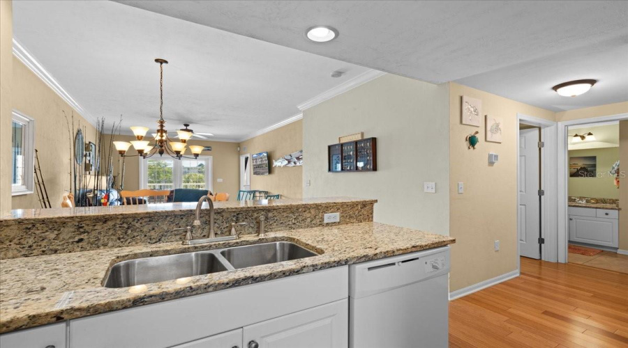 Suwannee, Florida 32692, 3 Bedroom Bedrooms, ,2 Bathroombathrooms,Residential,For Sale,910Th,0,Mfrgc539449