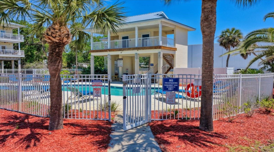 Suwannee, Florida 32692, 3 Bedroom Bedrooms, ,2 Bathroombathrooms,Residential,For Sale,910Th,0,Mfrgc539449