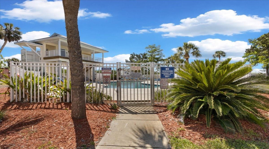 Suwannee, Florida 32692, 3 Bedroom Bedrooms, ,2 Bathroombathrooms,Residential,For Sale,910Th,0,Mfrgc539449