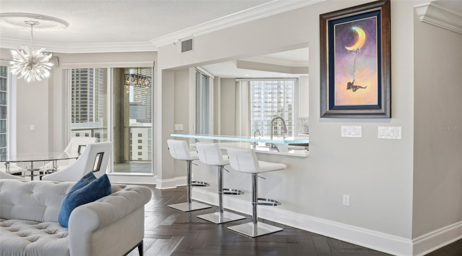 St Petersburg, Florida 33701, 4 Bedroom Bedrooms, ,5 Bathroombathrooms,Residential,For Sale,Beach,0,Mfrtb8526851