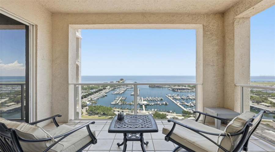 St Petersburg, Florida 33701, 4 Bedroom Bedrooms, ,5 Bathroombathrooms,Residential,For Sale,Beach,0,Mfrtb8526851