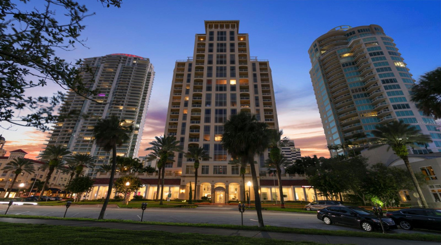 St Petersburg, Florida 33701, 4 Bedroom Bedrooms, ,5 Bathroombathrooms,Residential,For Sale,Beach,0,Mfrtb8526851