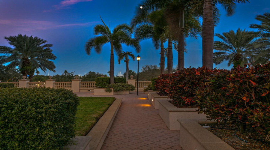 St Petersburg, Florida 33701, 4 Bedroom Bedrooms, ,5 Bathroombathrooms,Residential,For Sale,Beach,0,Mfrtb8526851