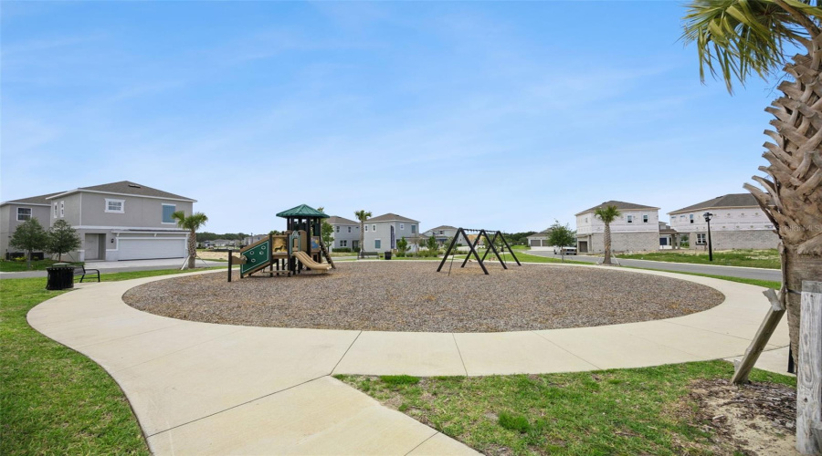 Apopka, Florida 32712, 5 Bedroom Bedrooms, ,3 Bathroombathrooms,Residential,For Sale,Marshelder,0,Mfro6424735
