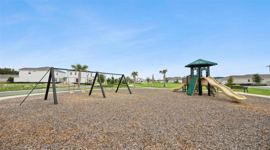 Apopka, Florida 32712, 5 Bedroom Bedrooms, ,3 Bathroombathrooms,Residential,For Sale,Marshelder,0,Mfro6424735